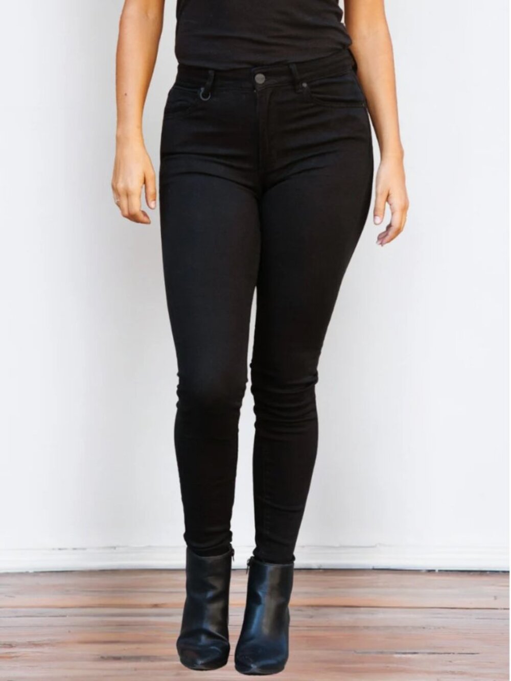 Neuw - Smith Skinny - Night Black - Size 25